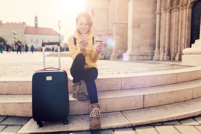 4checklist-before-trip-foreign-country-3.webp